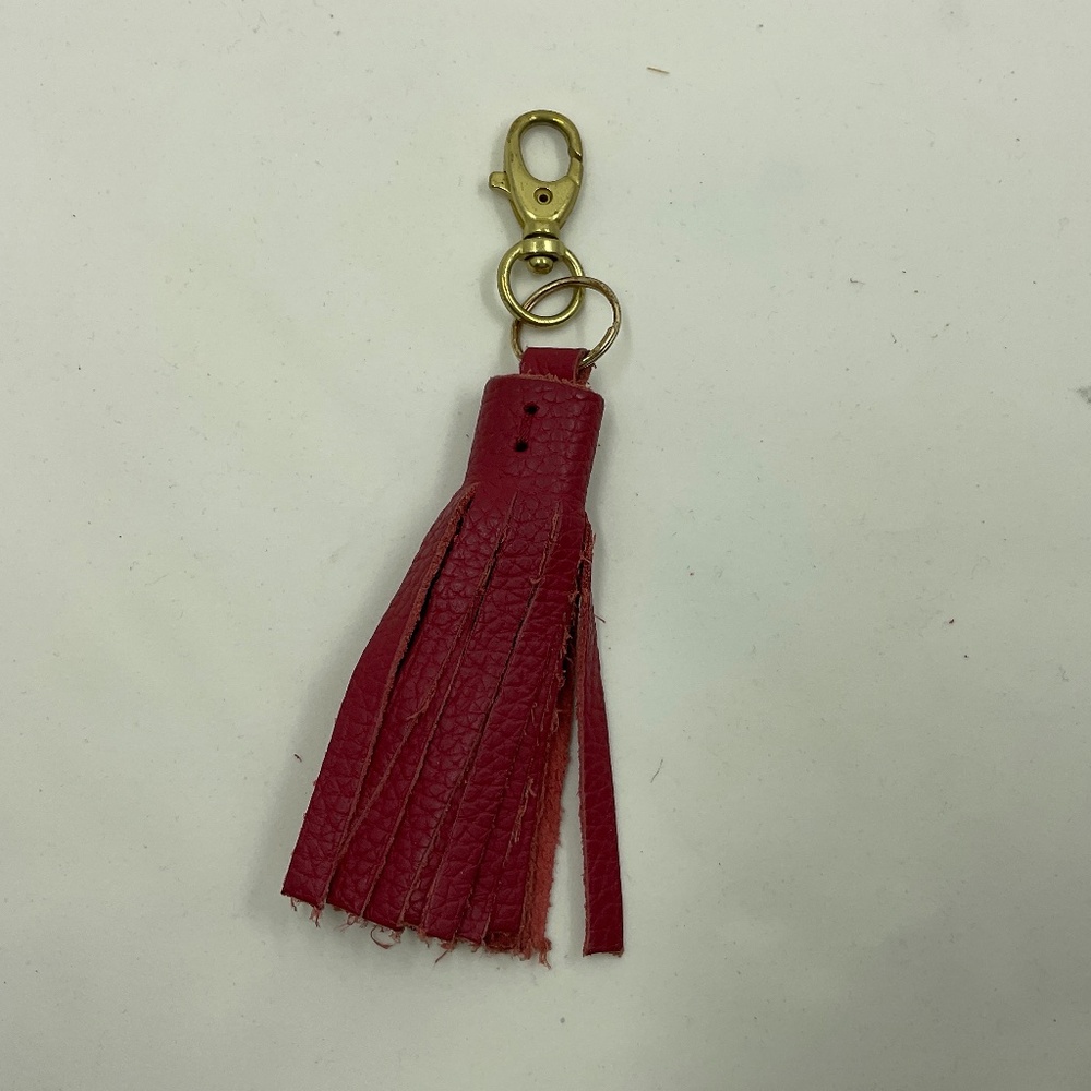 Leather Ssseko tassel clip